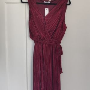 BB Dakota Burgundy Midi Dress